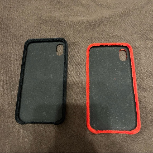 Velvet Phone Case Set - Black and Red - Picture 3 of 5